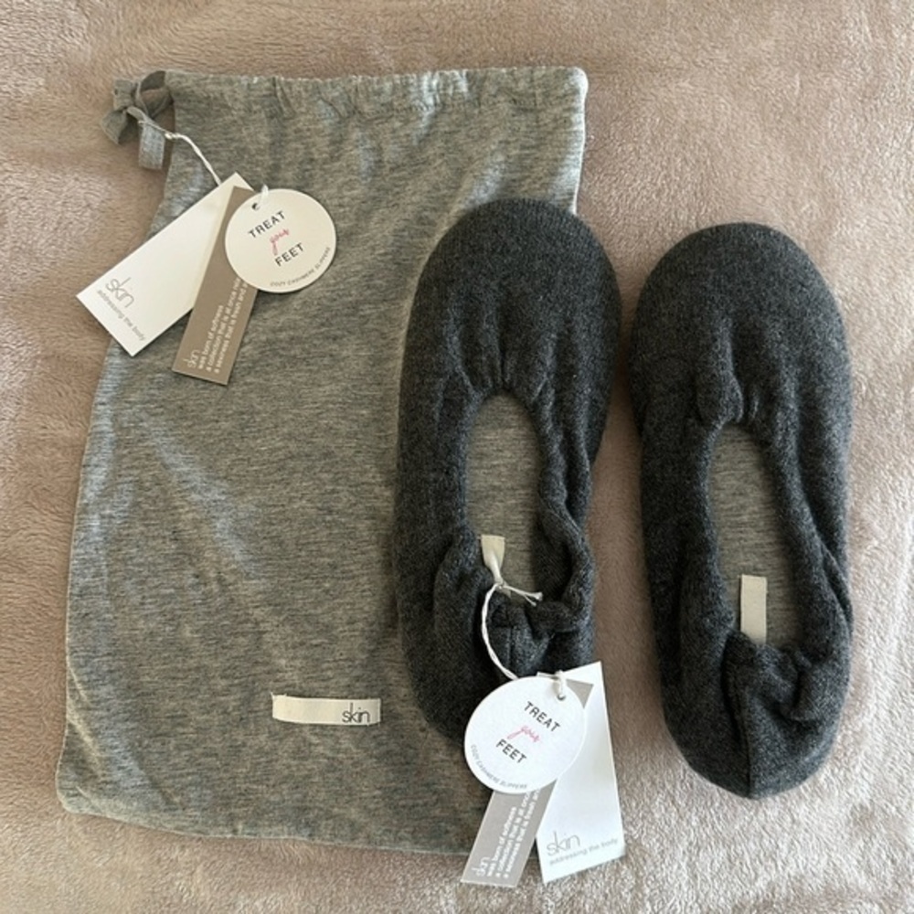 Skin 100% Cashmere Slippers- Christmas Shopping in July!